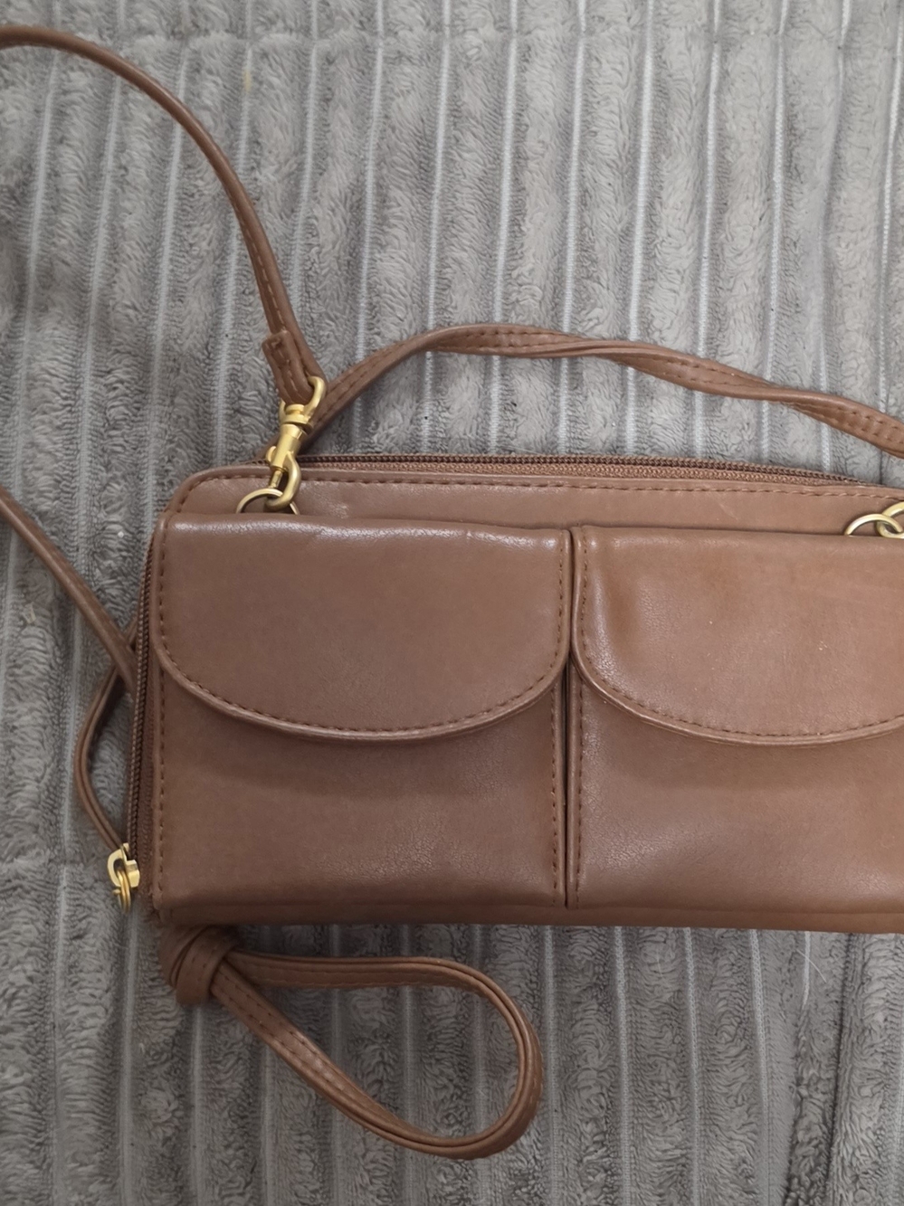 Rosetti tan leather crossbody with gold logo detail - Picture 3 of 4